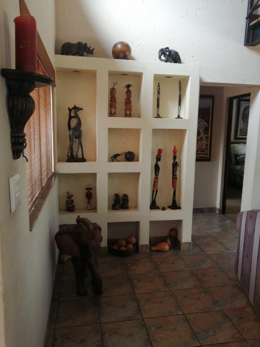 4 Bedroom Property for Sale in Boschenvaal River Front Lodges Free State
